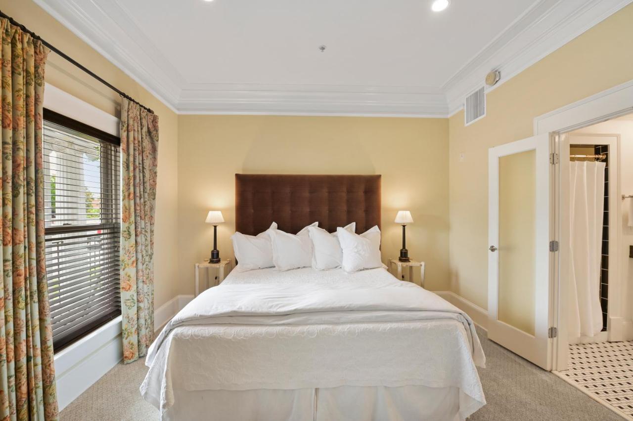 The James Madison Inn ภายนอก รูปภาพ