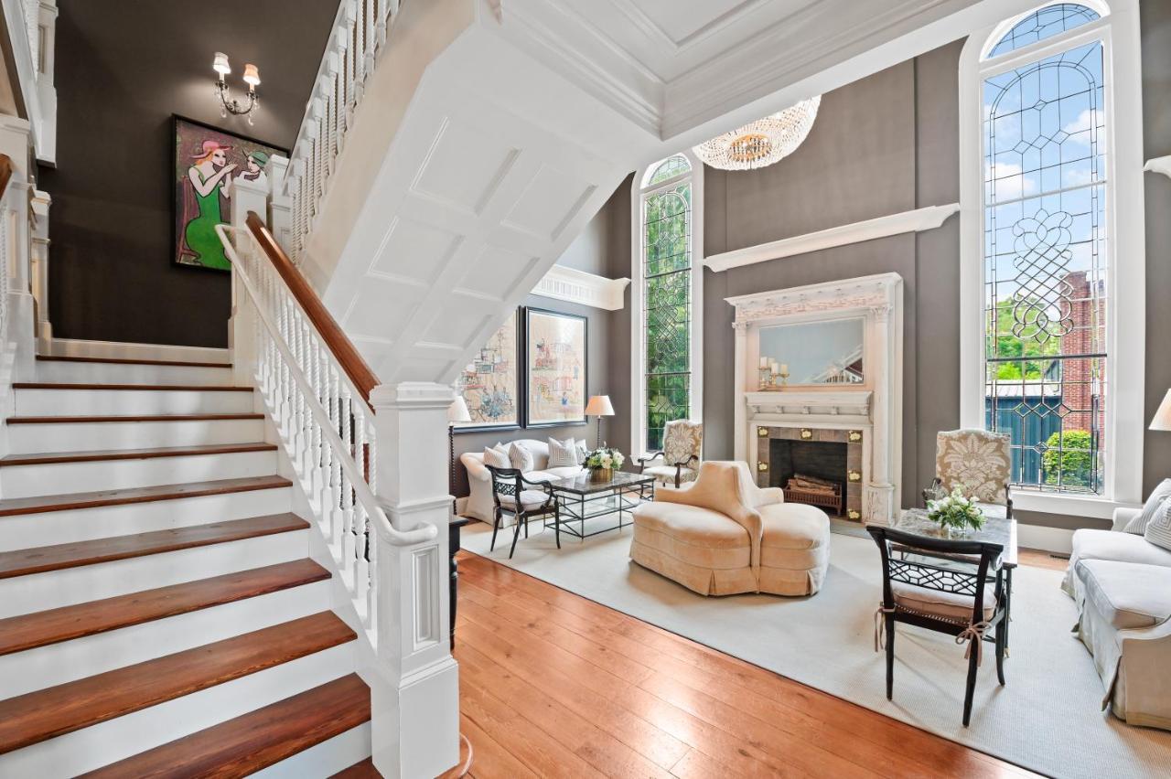 The James Madison Inn ภายนอก รูปภาพ