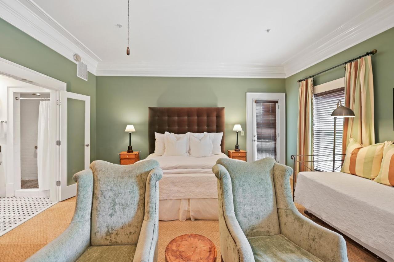 The James Madison Inn ภายนอก รูปภาพ