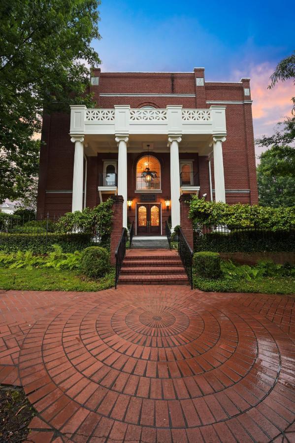 The James Madison Inn ภายนอก รูปภาพ